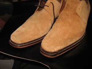 suede-schoenen-gerepareerd
